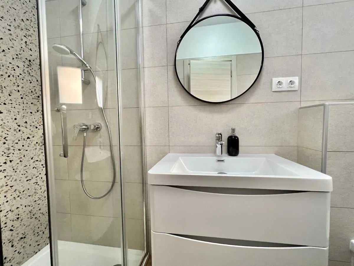 Apartment In Dramalj 42942