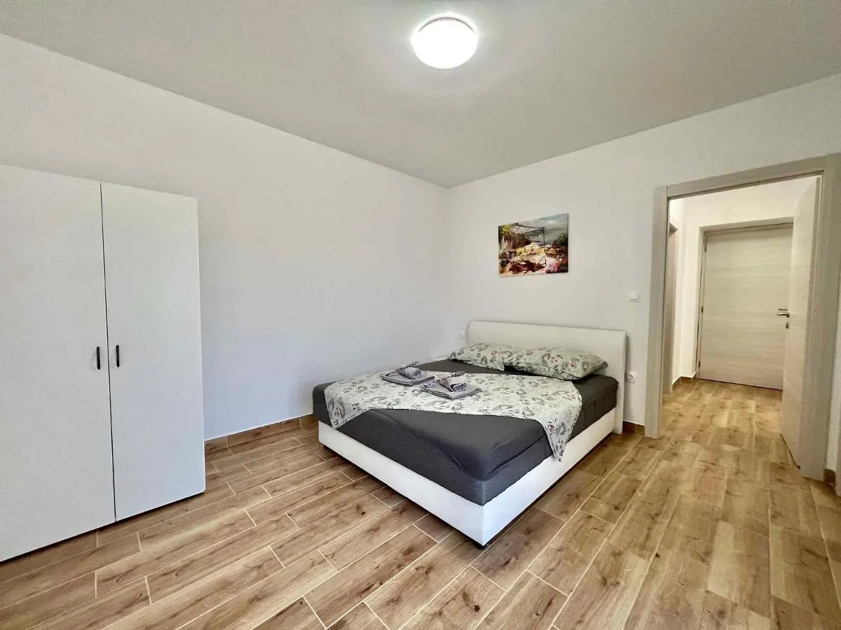 Apartment In Dramalj 42942 Croatia