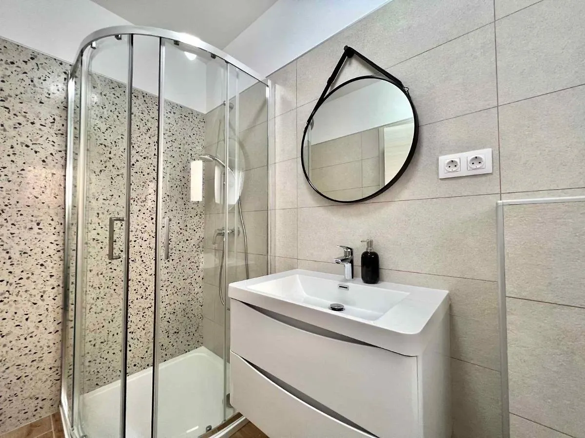 Apartment In Dramalj 42942