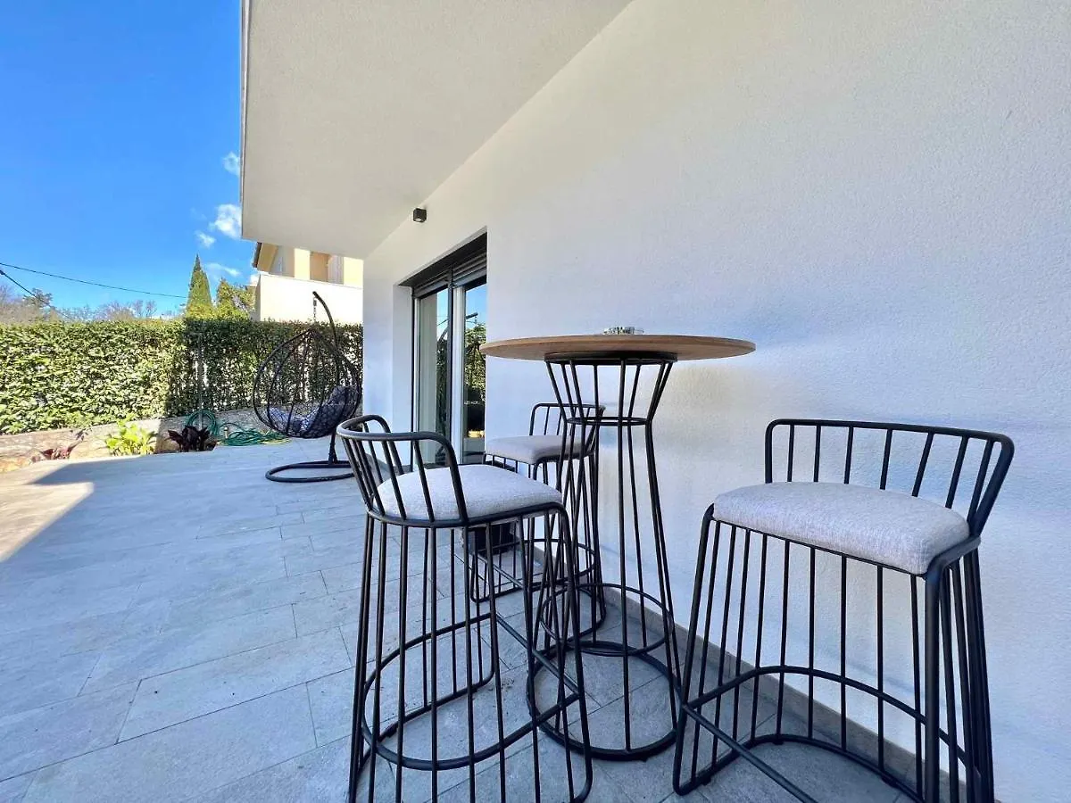 Apartment In Dramalj 42942 克罗地亚